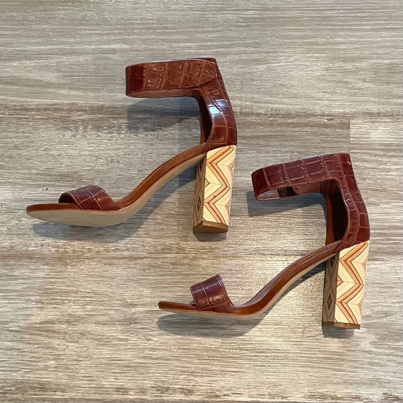 ❌SOLD❌ Jeffrey Campbell Lindsay Heel Sandal in Brown Croc & Zig Zag Size 6.5 - Picture 3 of 10